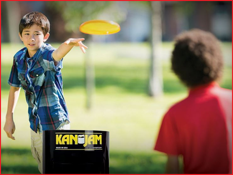 met de Kanjam schoolset 1 kunnen meerdere teams tergelijkertijd deelnemen aan het frisbee spel