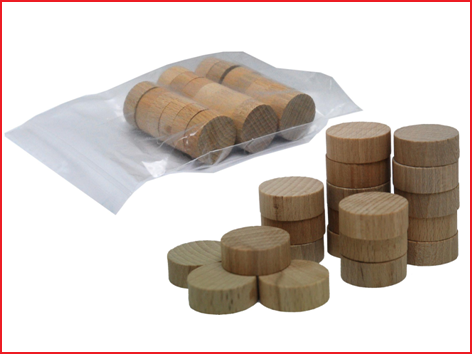 kleine houten sjoelschijven met een diameter van 30 mm