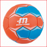 een handbal Megaform Silver maat 0 van goede kwaliteit geschikt voor scholen en training