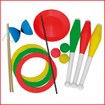 een complete jongleerset om de techniek van het jongleren aan te leren
