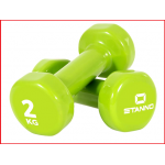 een paar groene dumbells 2 kg van Stanno