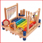 een houten muziekcenter Im Toy met 10 muziekinstrumenten