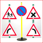 verkeersbordenset gevaar bestaande uit 4 speelgoed verkeersborden