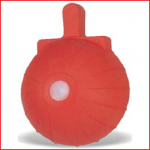 een rode nockenbal van 600 gram