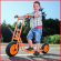 leuk en actief rijden met de kleine scooter step