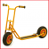 een kleine scooter step Toptrike met achterrem