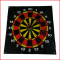 dartsset huren bestaande uit een dartskleed in pvc van 120 x 100 cm, 6 pittenzakjes en 4 grondpinnen
