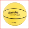 een veilige en zachte basketbal voor op speelplaatsen